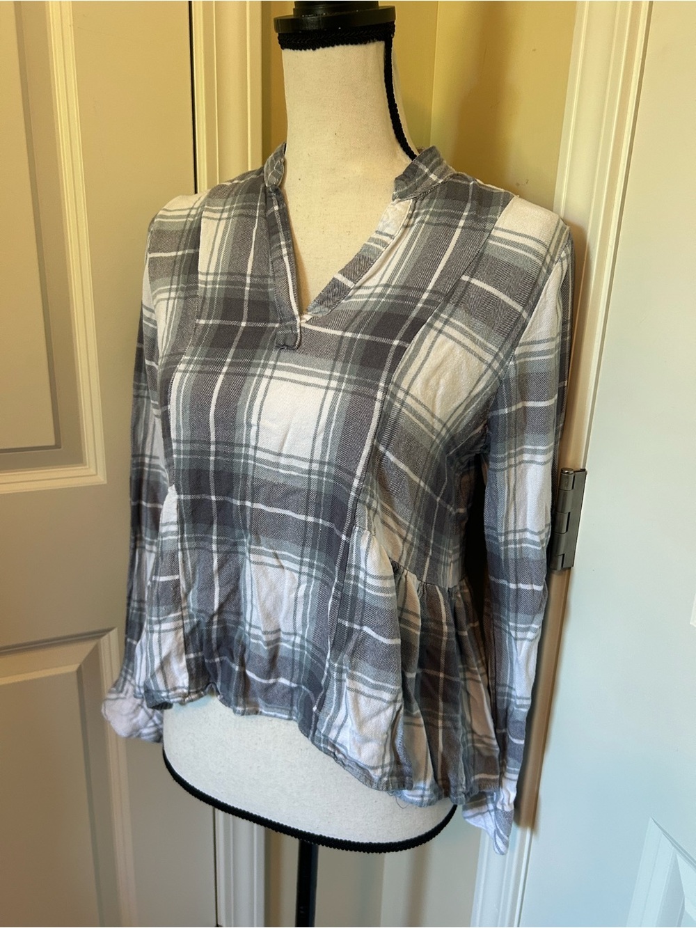 Altar'd State Plaid blouse Top in Gray and White